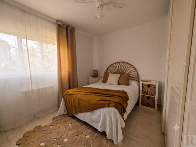 Casa de 240 M2 con jardín grande y piscina comunitaria en Viladecavalls