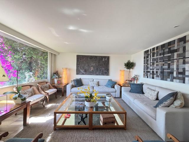 CASA CON JARDIN EN CERRADA LOMAS DE SANTA FE VENTA