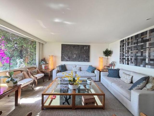 CASA CON JARDIN EN CERRADA LOMAS DE SANTA FE VENTA