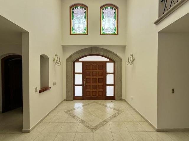 CASA CON JARDIN EN CLUB DE GOLF HACIENDAS DE LEON VENTA