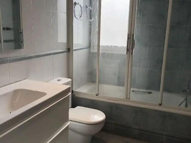 Casa con jardín en alquiler en Oceà Atlàntic 5