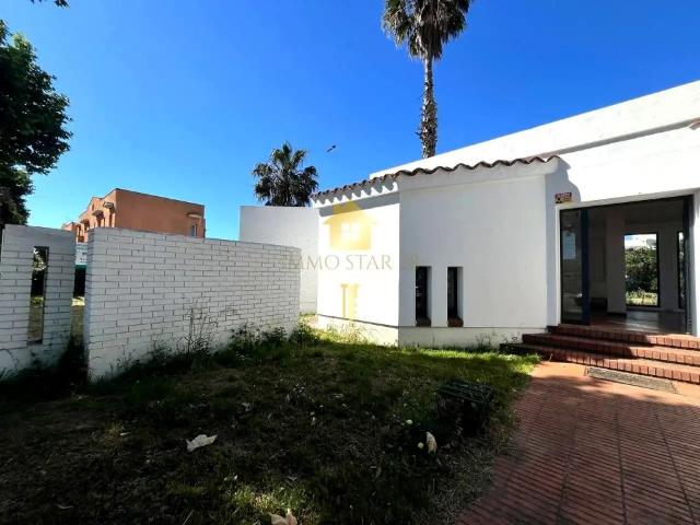 Casa con jardín en alquiler en Passatge del Pení