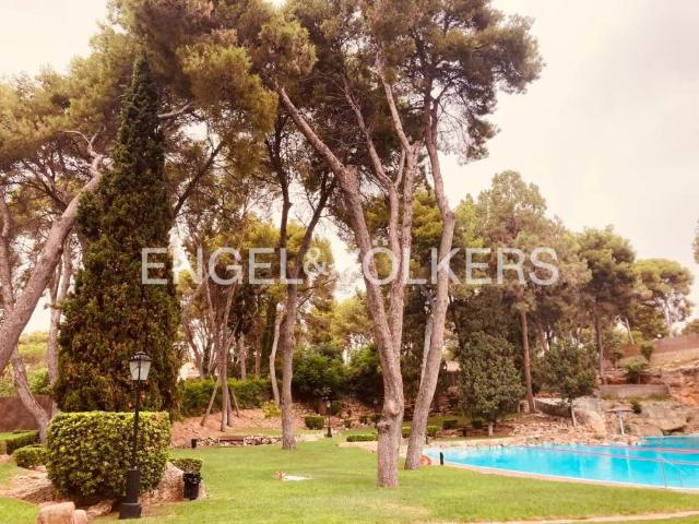 Casa con jardín en alquiler en Rocafort