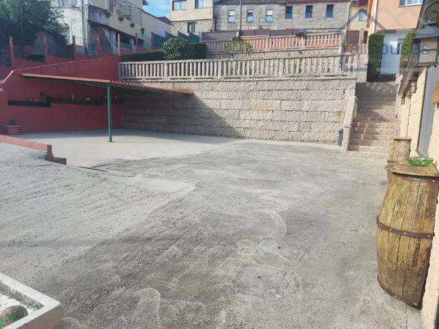 Casa con jardín en alquiler en Teis