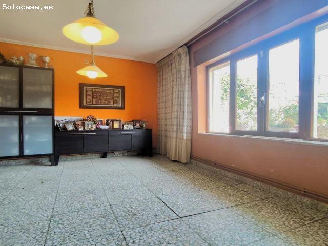 Casa con jardín en Santa María de Cayón