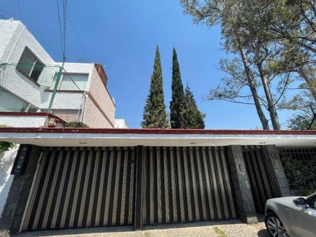 Casa con Jardín para Remodelar en San Jerónimo Lídice