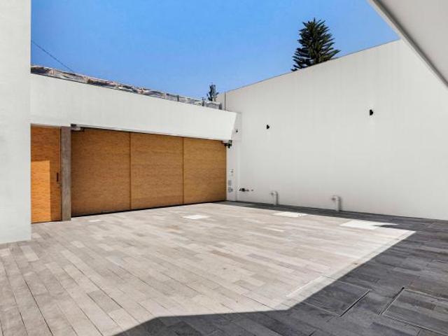 Casa con Jardín Privado y Arquitectura Llena de Luz en Del Carmen Coyoacán