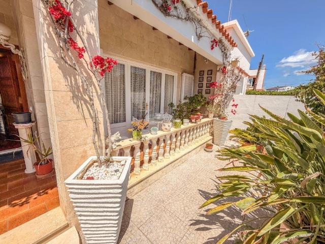 Casa con jardín y garaje en Ciutadella 0m² Ciutadella de Menorca