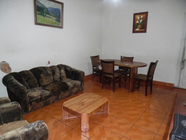 Casa con local comercial en Franklin | 0 dormitorios por 175000. 00 en Santiago