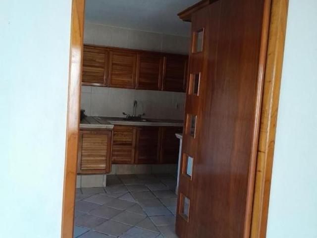 Casa con Local Comercial en Venta