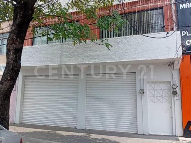 CASA CON LOCAL COMERCIAL EN VENTA EN MOCTEZUNA 2A SECC VENUSTIANO CARRANZA CDMX