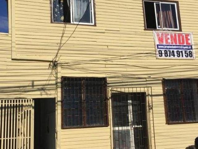 Casa con local comercial, San Martín. Valdivia