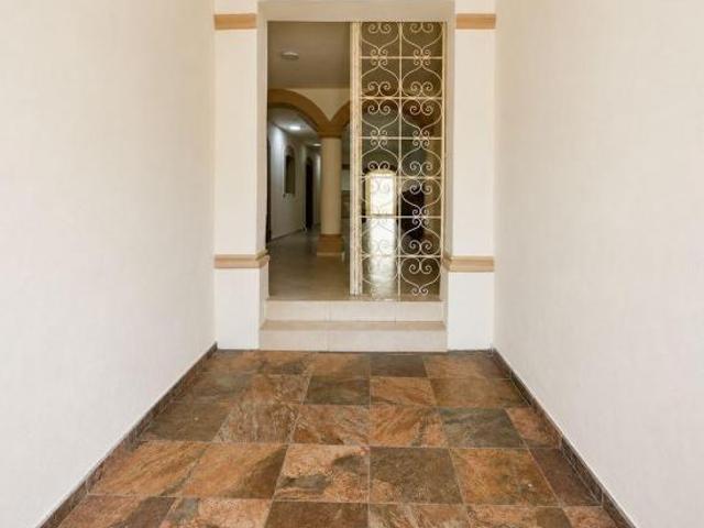 Casa con Local Comercial en Venta en Centro de Ciudad Guzmán | Av. Reforma