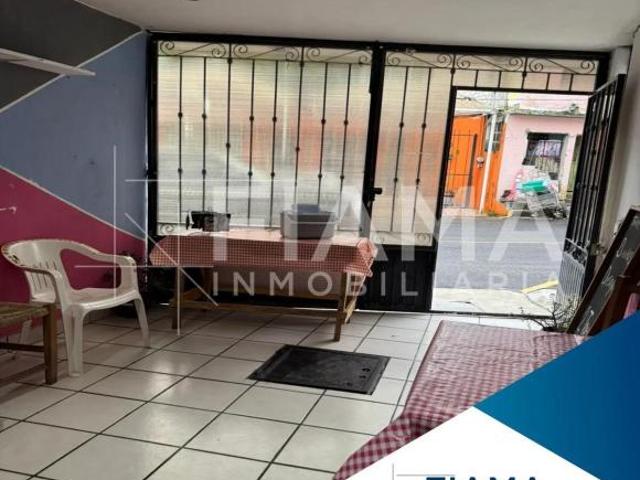 CASA CON LOCAL EN VENTA, COL. NUEVA ALEMANIA, TEPIC, NAY