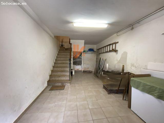 CASA CON LOCAL EN VENTA EN SANTIAGO DE COMPOSTELA