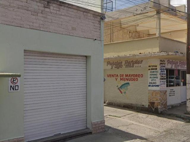 CASA CON LOCAL EN PACHUCA CENTRO