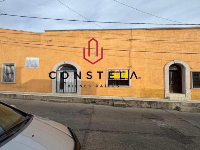 Casa con Locales Comerciales y Departamento, Hidalgo del Parral, Chih