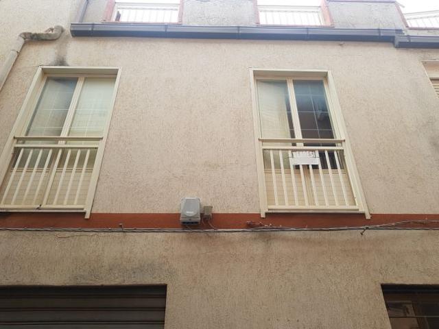 Casa con magazzino