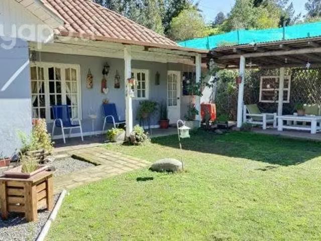CASA con medialuna y cabaña, Santa Cruz | 4 dormitorios por 170000. 00 en Santa Cruz