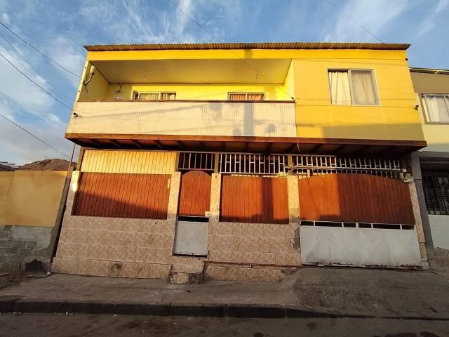 Casa con Minidepartamento en Arriendo