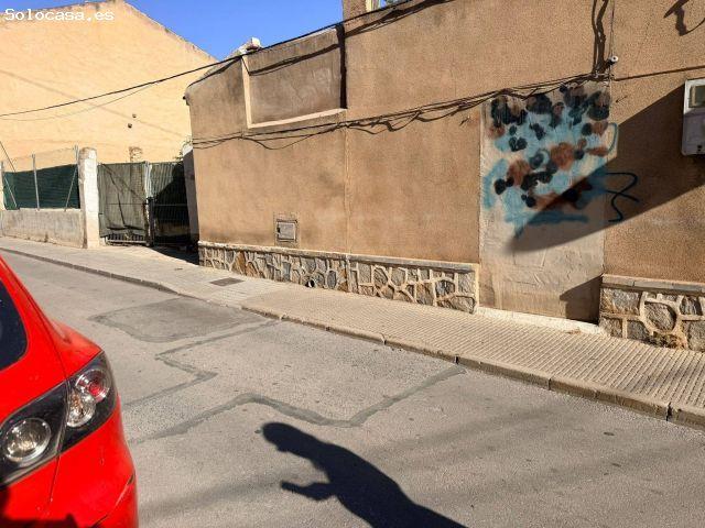 Casa con parcela anexa incluida – Gran oportunidad de inversión y reforma