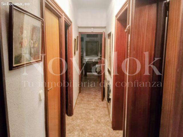 Casa con parcela en El Alamo
