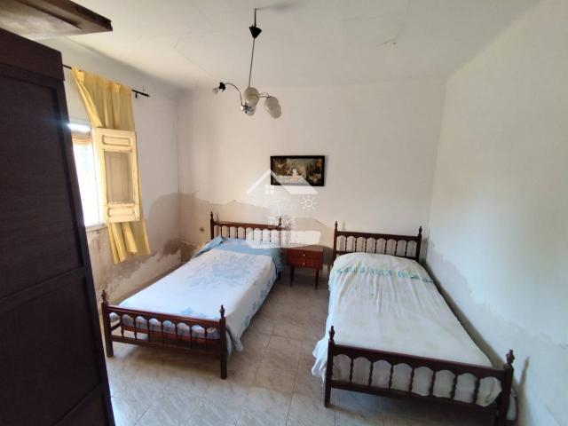 Casa con parcela y vistas a la montaña en La Campaneta, Orihuela