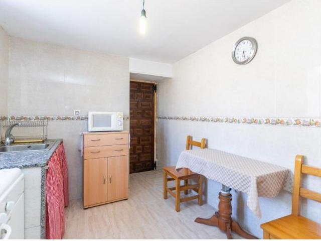 Casa con patio y finca en Grisuela del Paramo. Espacio, tranquilidad y un sin fin de posibilidades
