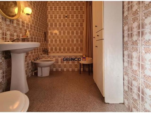 CASA CON PATIO Y TERRAZA EN VENTA EN AIELO DE MALFERIT