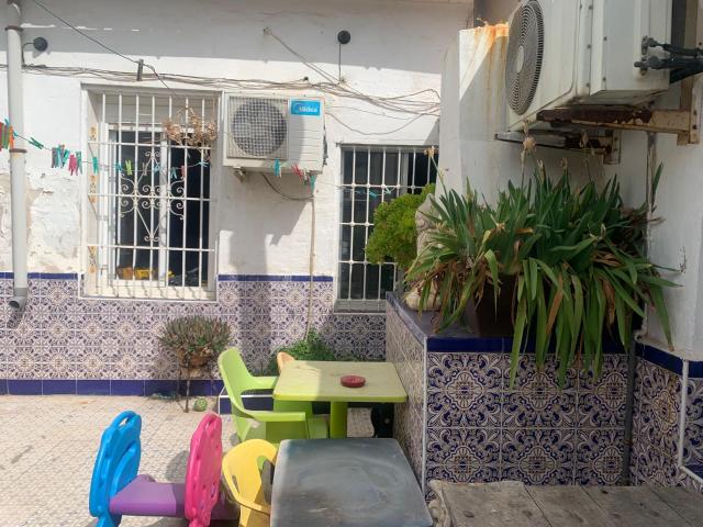 Casa con patio en Alquerías