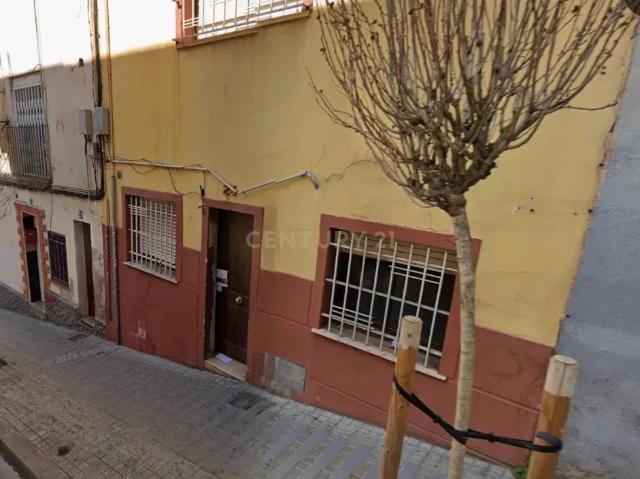 Casa con patio en Badalona con alto potencial de revalorización en zona consolidada