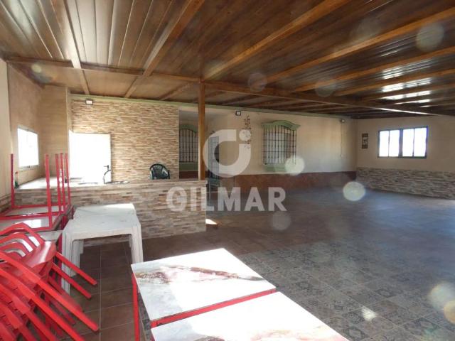 Casa con piscina en alquiler en Avenida de Fuentebravía