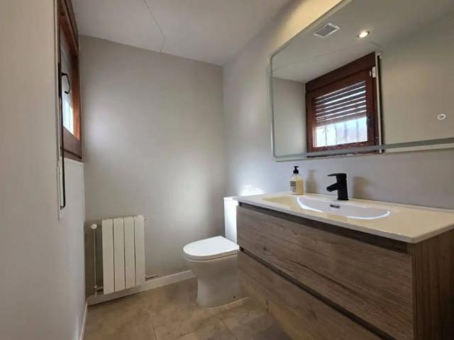Casa con piscina en alquiler en Calle Mare de Déu de Núria