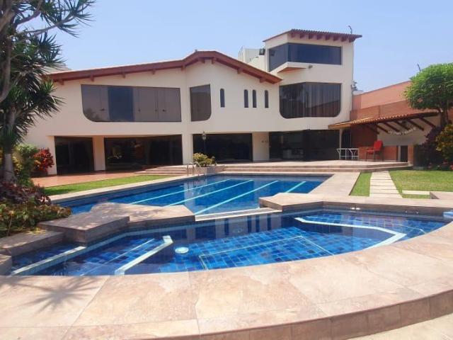 Casa con piscina en La Molina