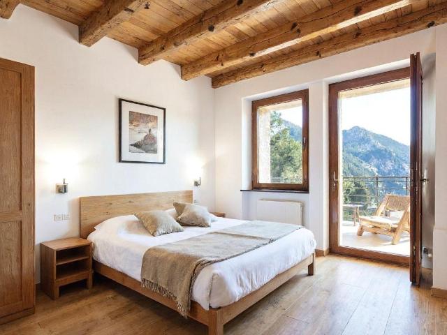 Casa con piscina privada en Das