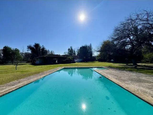 Casa Con Piscina Y Parque En Calera De Tango