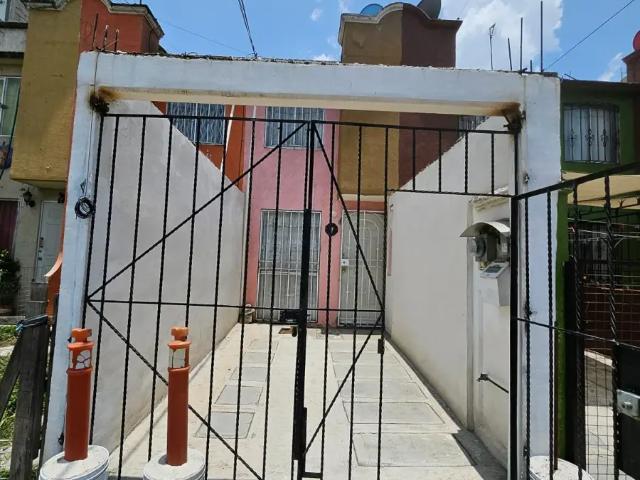 CASA CON POTENCIAL PARA TU FAMILIA CHICOLOPAN DE JUAREZ