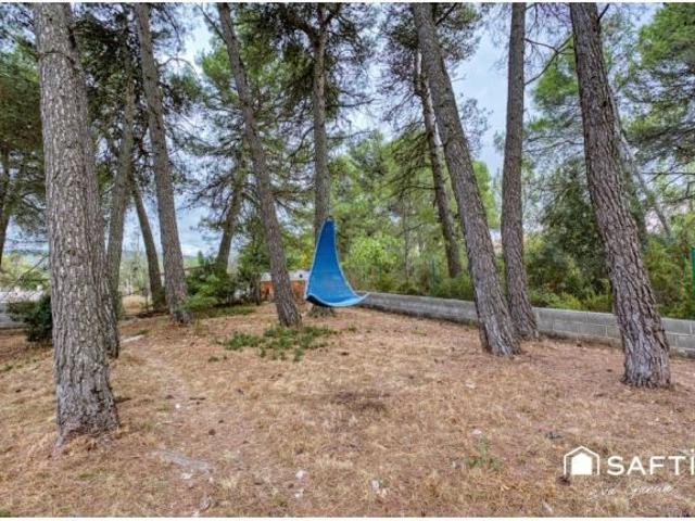 Casa con potencial ubicada en parcela 1000 m² Querol