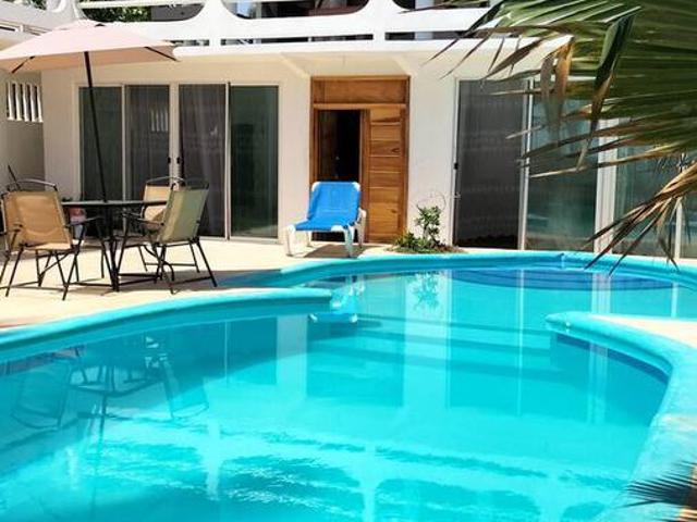Casa con playa en renta vacacional en pie de la cuesta
