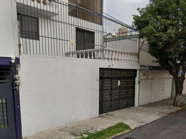 Casa con Precio de Remate