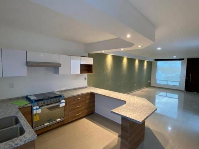 Casa con Recamara en Planta Baja Corregidora Queretaro