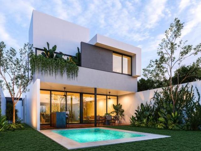 Casa con recamara en PLANTA BAJA, en privada con amenidades y área wellness