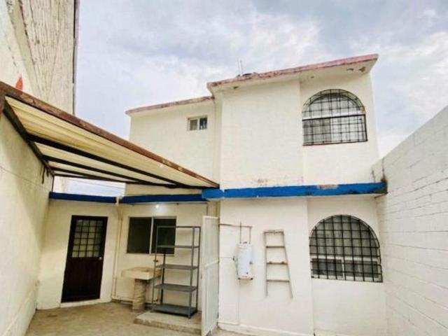 Casa con recámaras en planta baja en San Pedrito Peñuelas, Querétaro