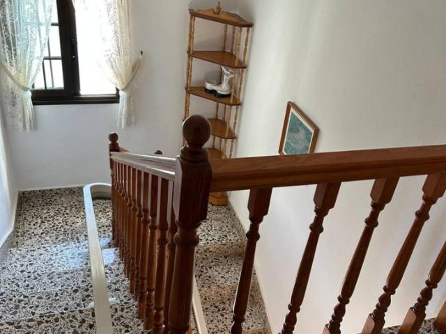CASA CON RESTAURANTE EN ERJOS