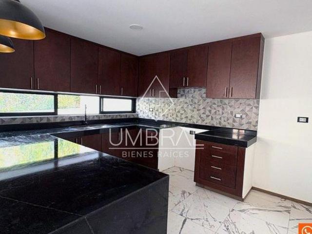 Casa con sótano en VENTA, Finca de las Ánimas XALAPA
