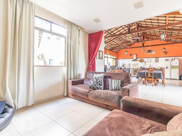 Casa, Concórdia, 3 Quartos, 300 m2 Belo Horizonte