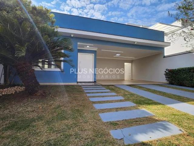 Casa Condomínio com 3 dorms, Encante se com a Elegância e o Conforto desta Casa dos Sonhos no Mirant
