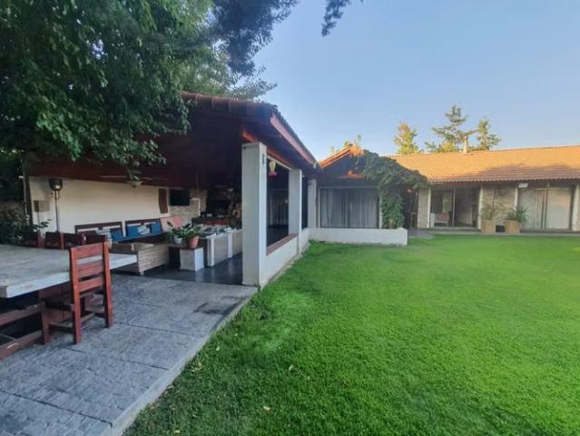 CASA Condominio Adobes de Nogales | 3 dormitorios por 11800.00 en Machalí