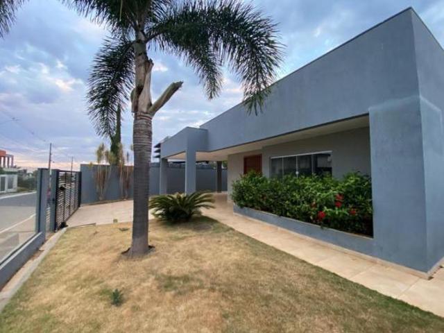 CASA / CONDOMINIO / ALTO DA BOA VISTA / 3 SUITES / ACEITA FINANCIAMENTO / 61 3595 1212