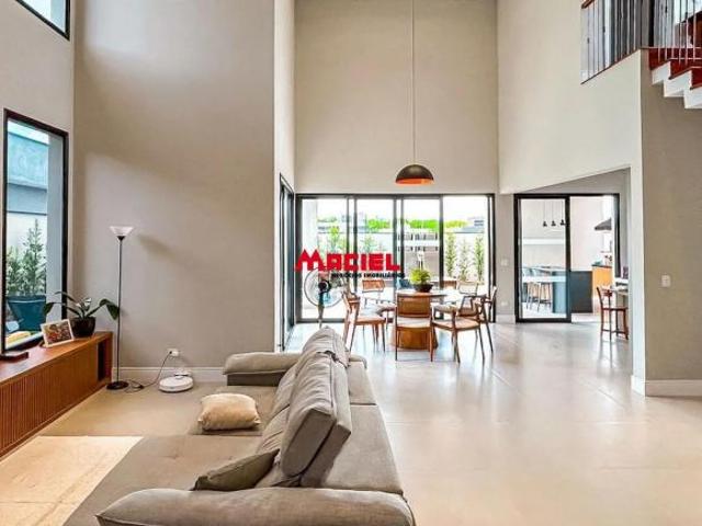 Casa Condomínio em São José dos Campos